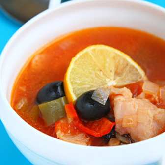 Рибена супа с маслини