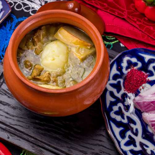 Азербайджанска пити супа с агнешко в гювече
