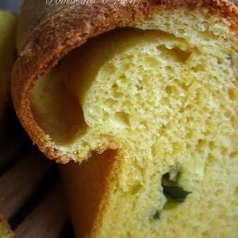 Тиквен хляб със зелен лук
